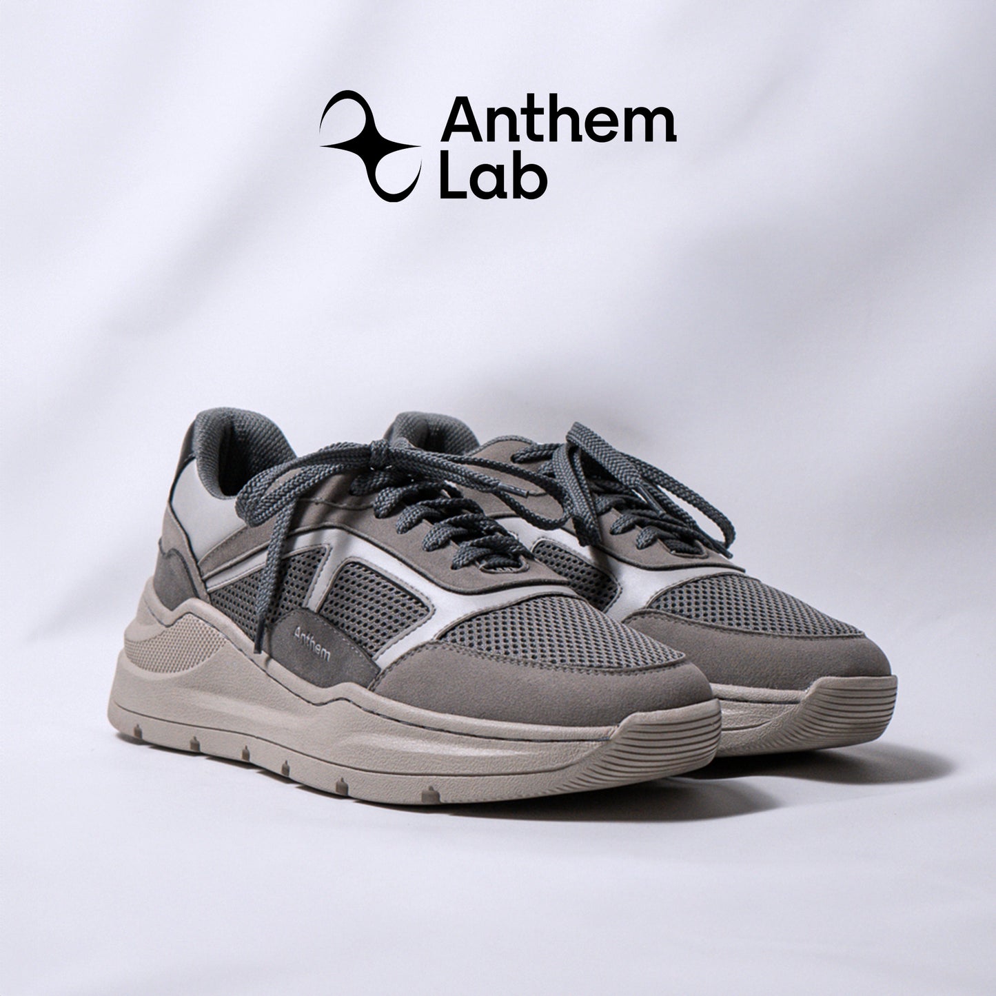 Nexus Midnight Ash sneaker